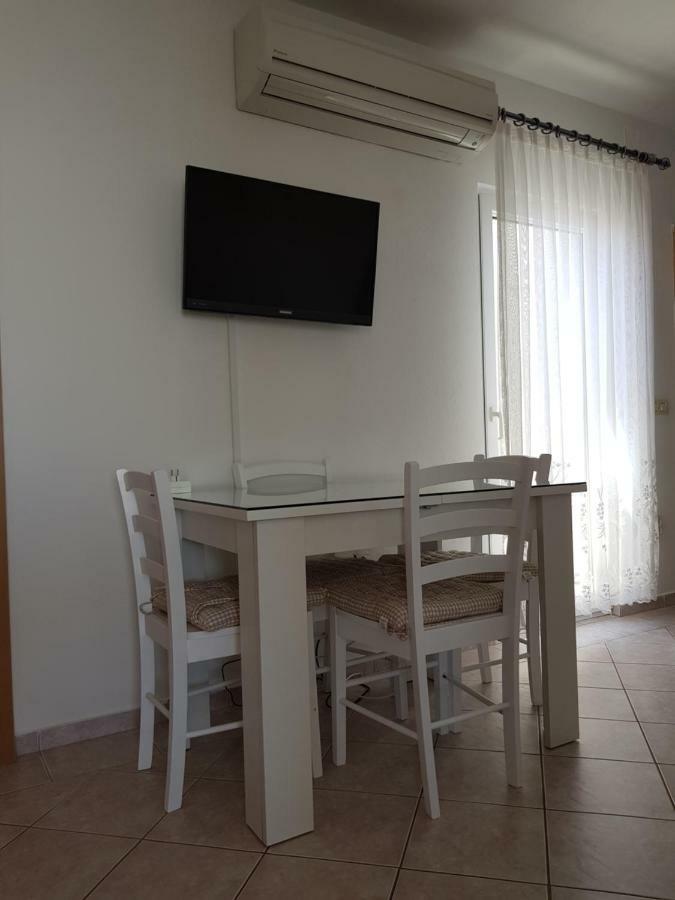 Apartments Marijeta Vir Exterior foto